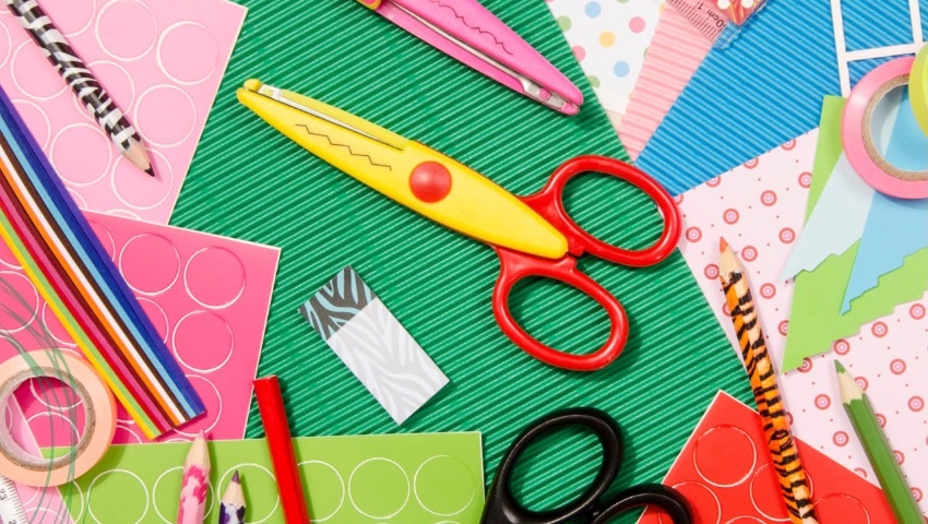 ¡COMENZAMOS EL TALLER DE MANUALIDADES!